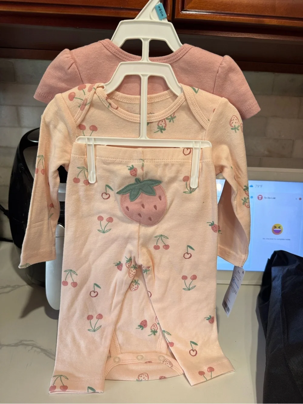Carters 🍓 brand